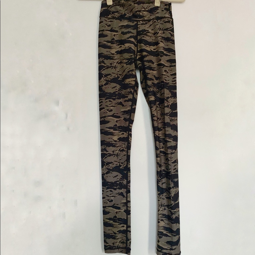 The upside camo leggings